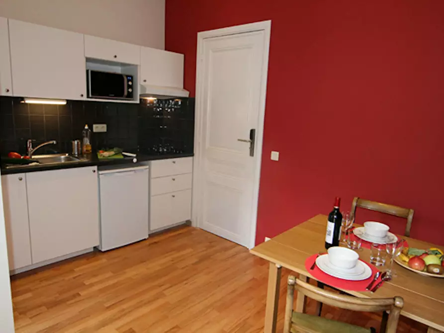 Immagine 3 di Appartamento in affitto  in Rue des Deux Tours a Saint-Josse-Ten-Noode
