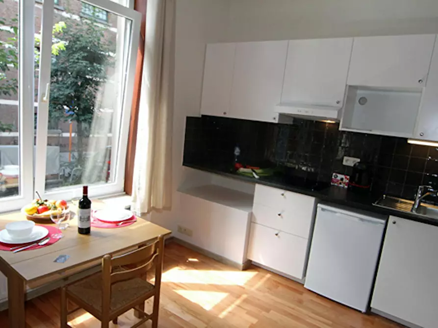 Immagine 5 di Appartamento in affitto  in Rue des Deux Tours a Saint-Josse-Ten-Noode