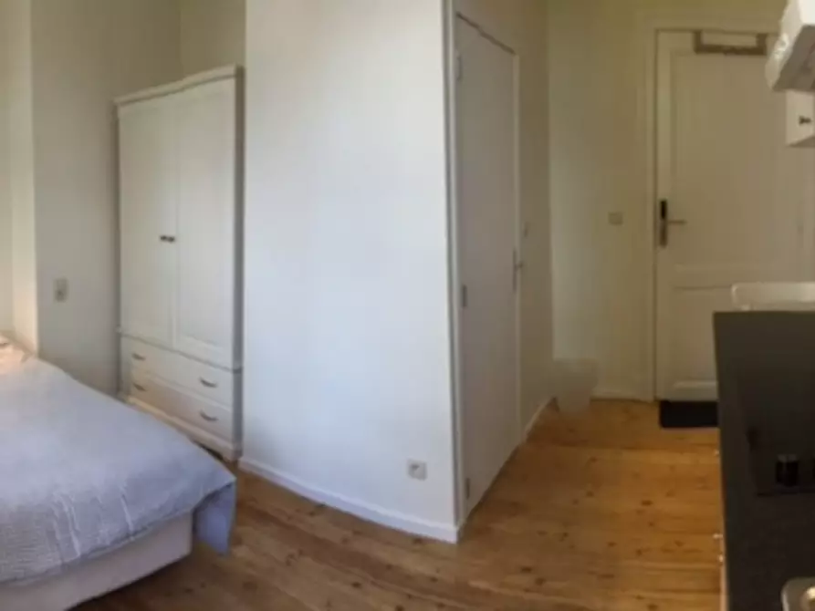 Immagine 6 di Casa indipendente in affitto  in Avenue de la Brabançonne a Bruxelles