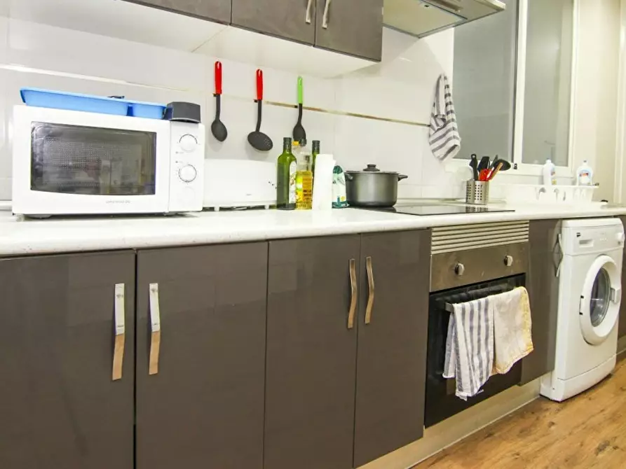 Immagine 4 di Camera in affitto  in Carrer de les Garrigues a Valencia