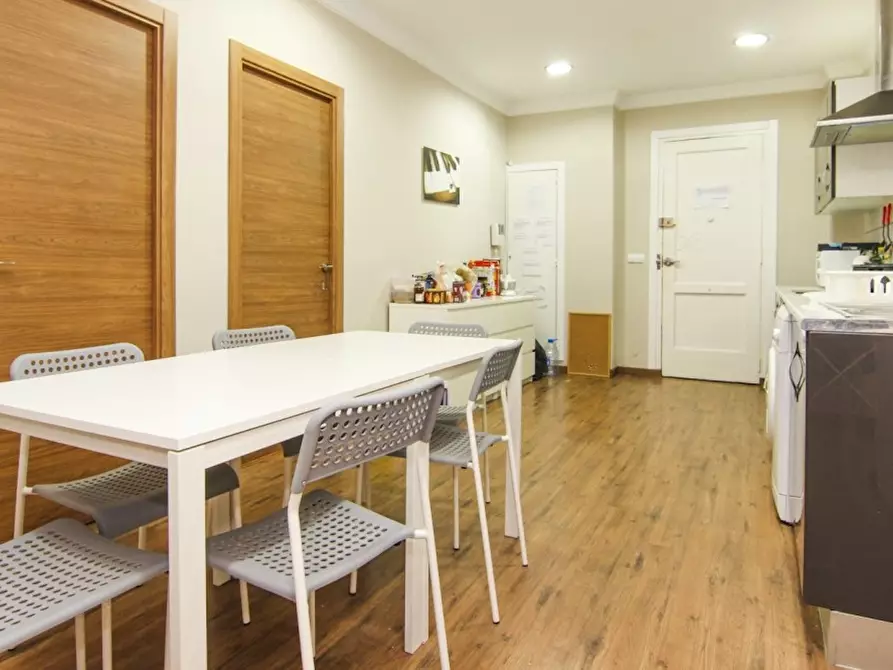 Immagine 4 di Camera in affitto  in Carrer de les Garrigues a Valencia