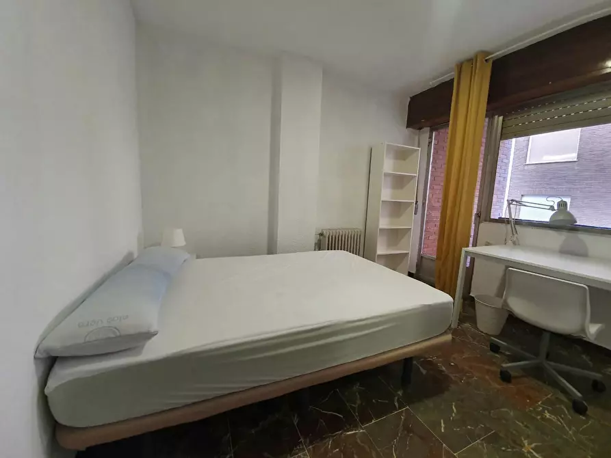 Immagine 8 di Camera in affitto  in Calle Pedro Antonio de Alarcón a Granada