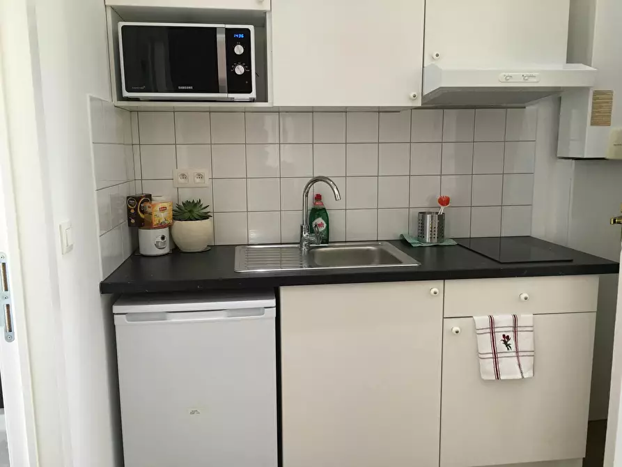 Immagine 6 di Casa indipendente in affitto  in Rue Verbist a Saint-Josse-Ten-Noode