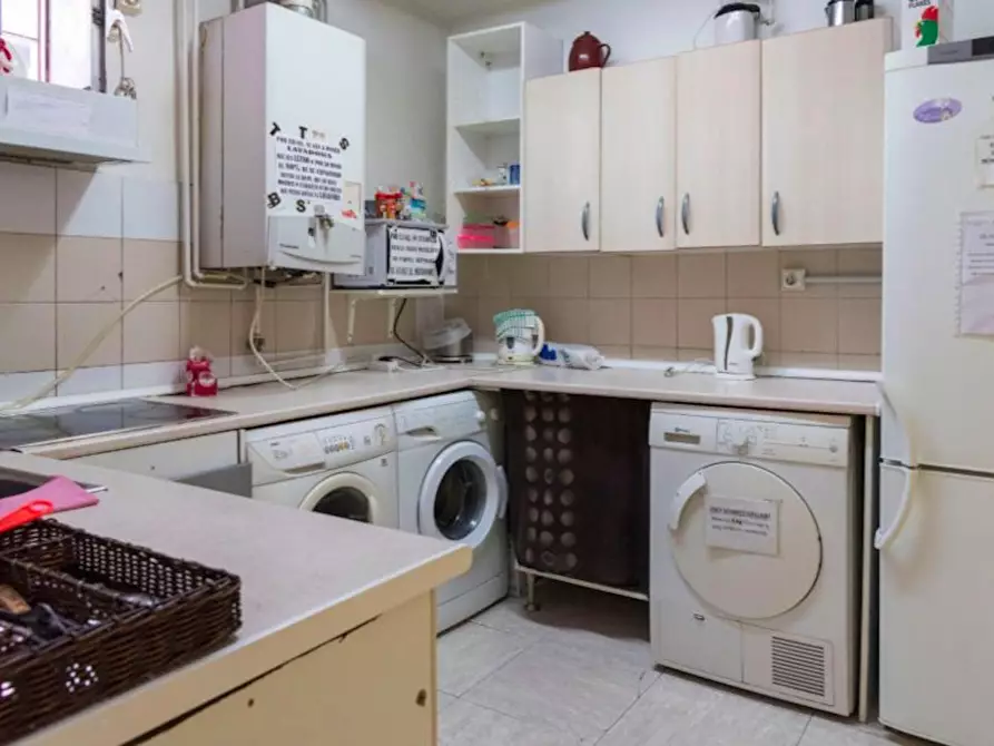 Immagine 6 di Camera in affitto  in Avenida de los Toreros a Madrid