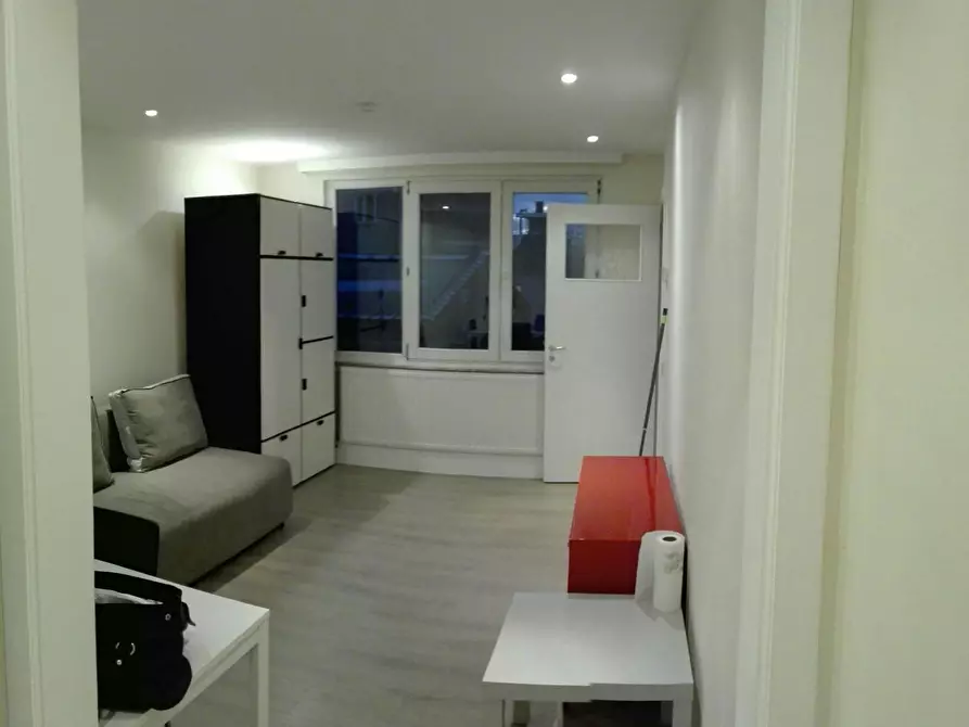 Immagine 1 di Appartamento in affitto  in Rue Saint-Georges a Ixelles