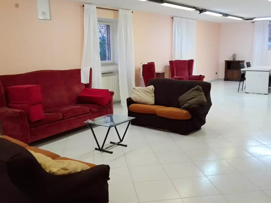 Immagine 2 di Camera in affitto  in Via Giulio Antonio Acquaviva a Caserta