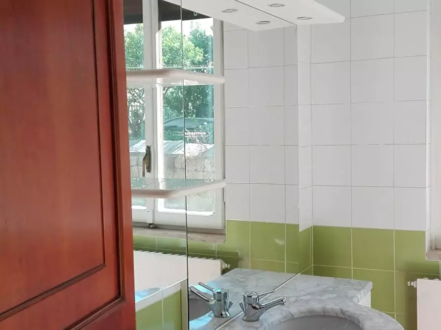 Immagine 5 di Camera in affitto  in Via Giulio Antonio Acquaviva a Caserta