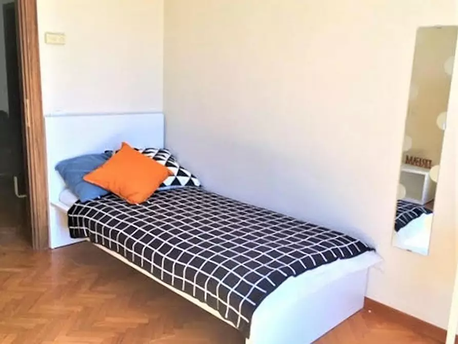 Immagine 3 di Camera in affitto  in Via Castelfidardo a Firenze