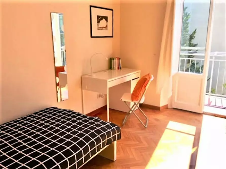 Immagine 7 di Camera in affitto  in Via Castelfidardo a Firenze