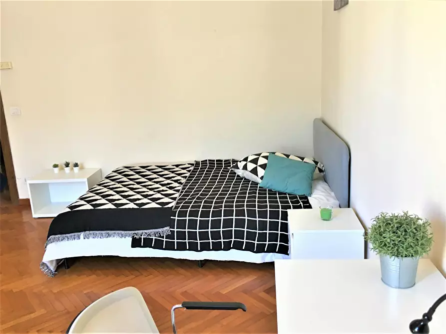 Immagine 2 di Camera in affitto  in Via Castelfidardo a Firenze