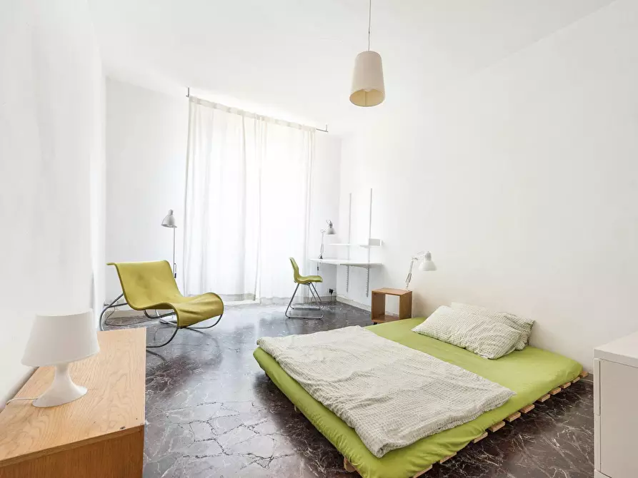 Immagine 2 di Camera in affitto  in Via Folco Portinari a Firenze
