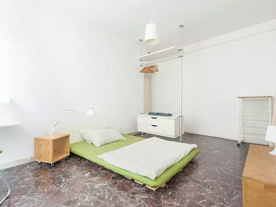 Immagine 3 di Camera in affitto  in Via Folco Portinari a Firenze