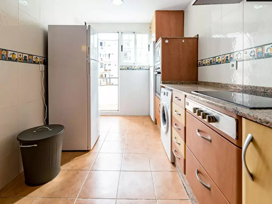 Immagine 6 di Camera in affitto  in Calle Marqués de Zenete a Valencia