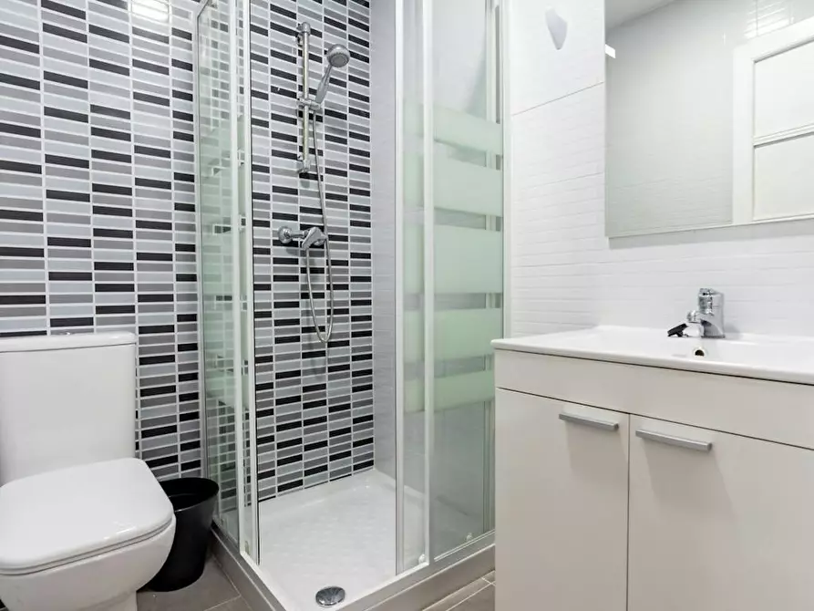 Immagine 10 di Camera in affitto  in Calle Marqués de Zenete a Valencia