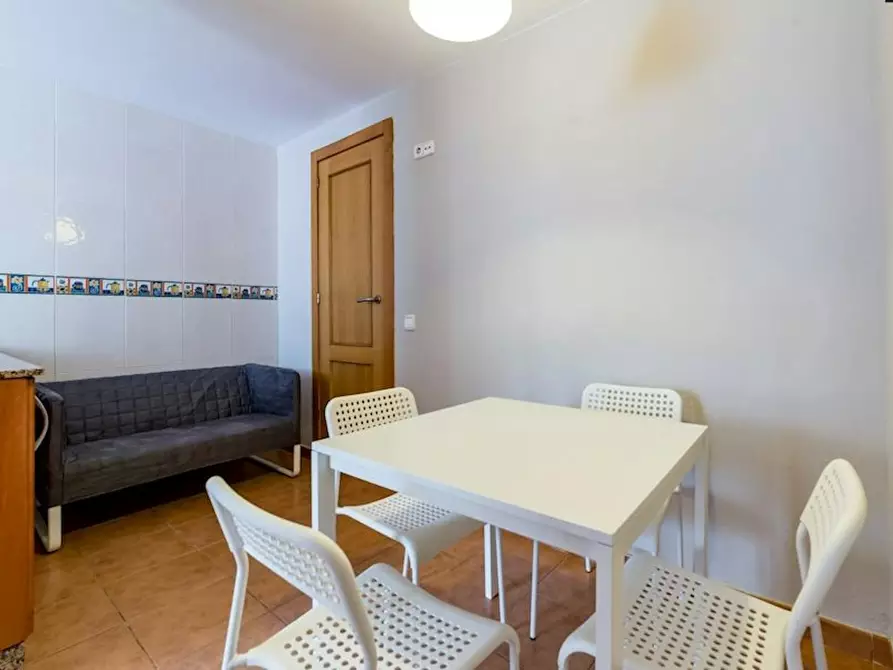 Immagine 7 di Camera in affitto  in Calle Marqués de Zenete a Valencia