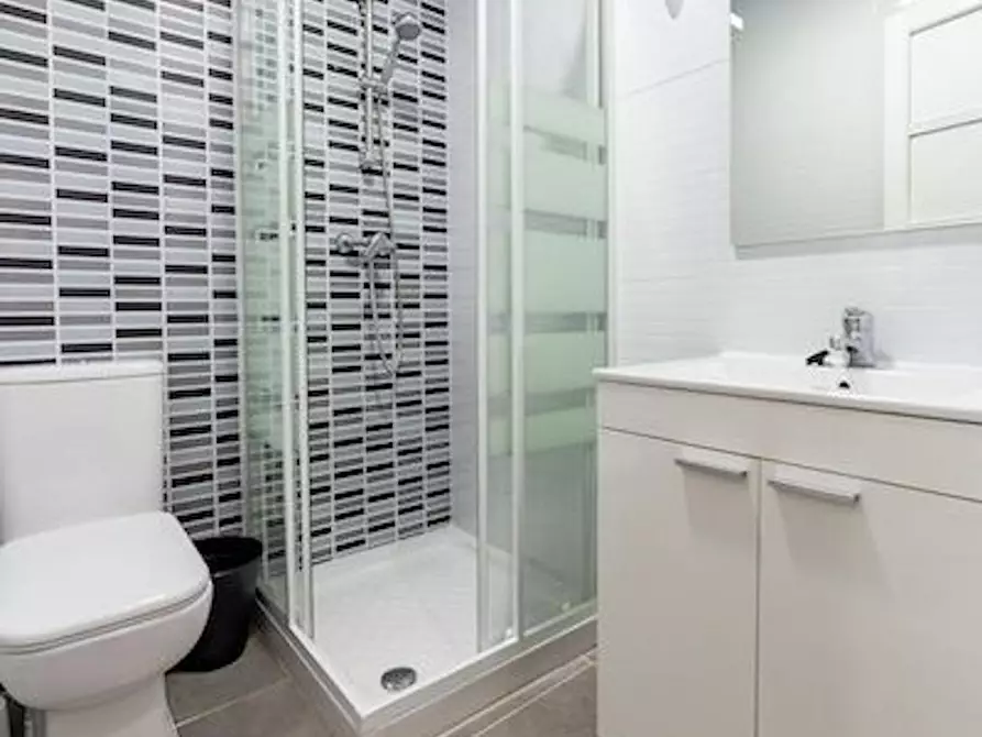 Immagine 4 di Camera in affitto  in Calle Marqués de Zenete a Valencia