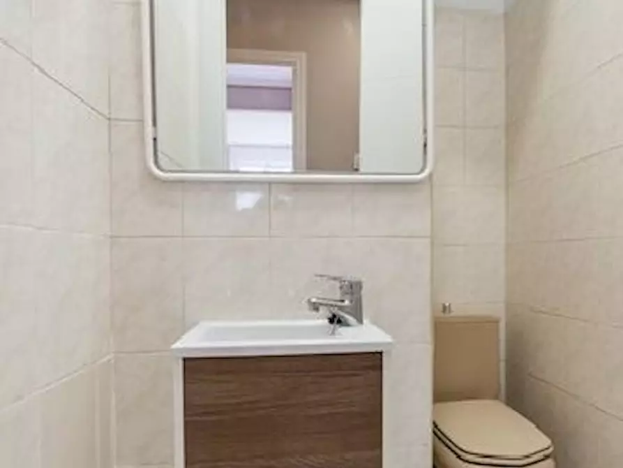 Immagine 3 di Camera in affitto  in Calle Marqués de Zenete a Valencia