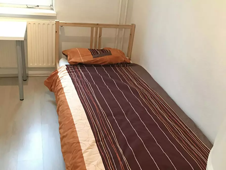 Immagine 2 di Camera in affitto  in Gneisenaustraße a Berlin Kreuzberg