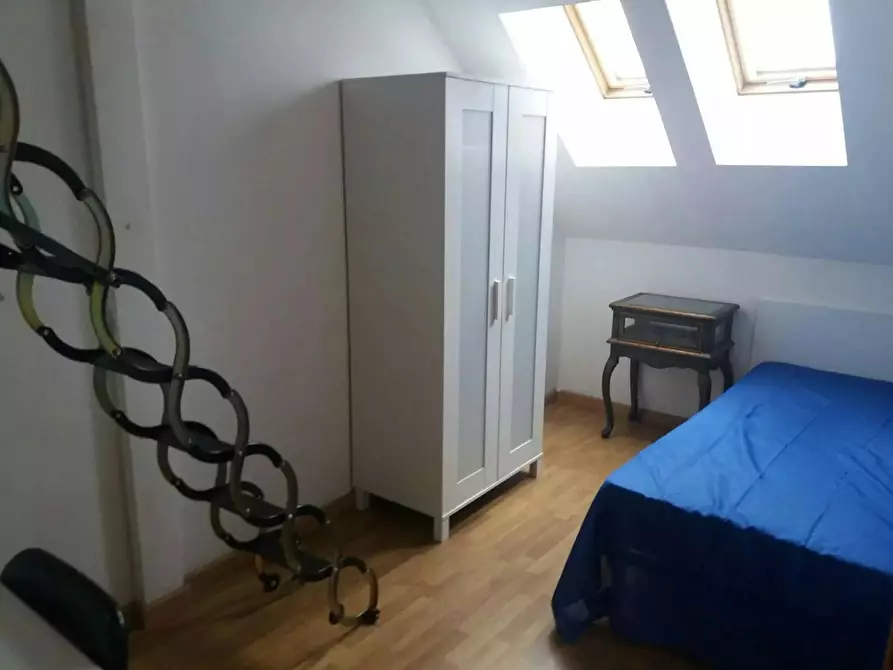 Immagine 3 di Camera in affitto  in Avinguda del Cardenal Benlloch a Valencia