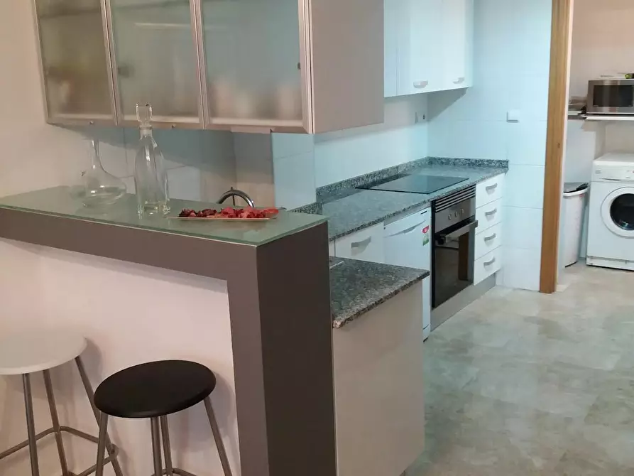Immagine 8 di Camera in affitto  in Avinguda del Cardenal Benlloch a Valencia