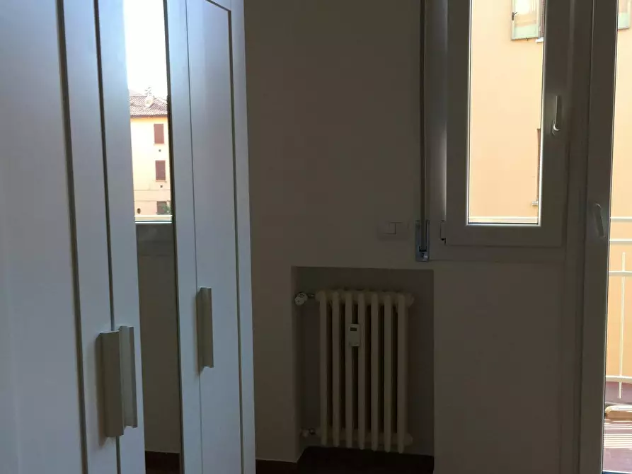 Immagine 4 di Camera in affitto  in Via Fossolo a Bologna