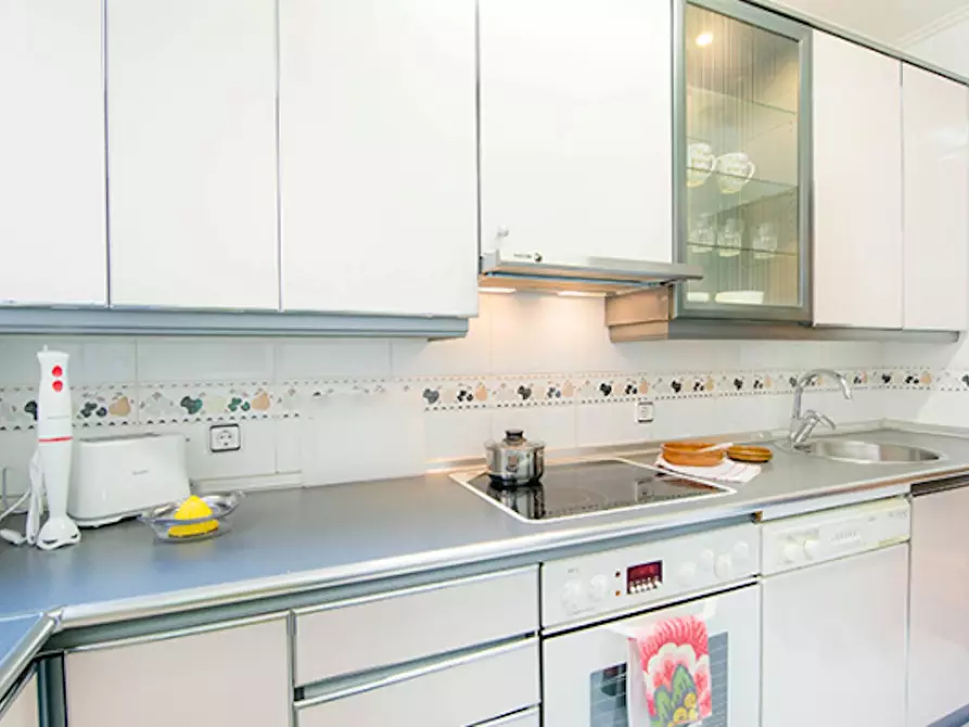 Immagine 8 di Camera in affitto  in Elexabarri Kalea a Bilbao