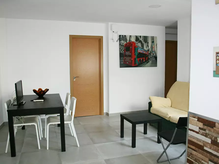 Immagine 9 di Camera in affitto  in Calle Alhondiga a Sevilla