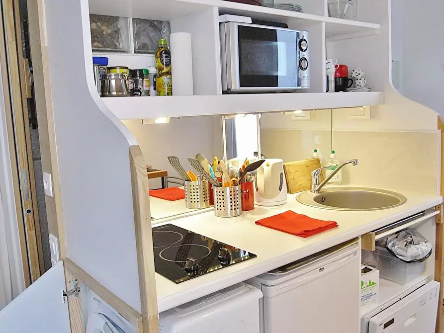 Immagine 7 di Appartamento in affitto  in Rue des Ecouffes a Paris