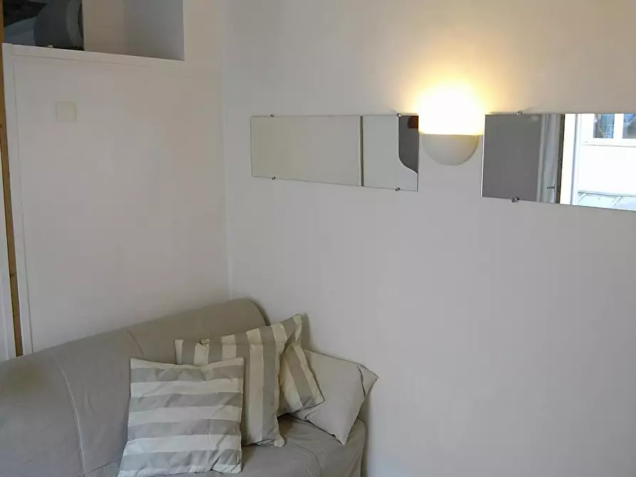 Immagine 8 di Appartamento in affitto  in Rue des Ecouffes a Paris