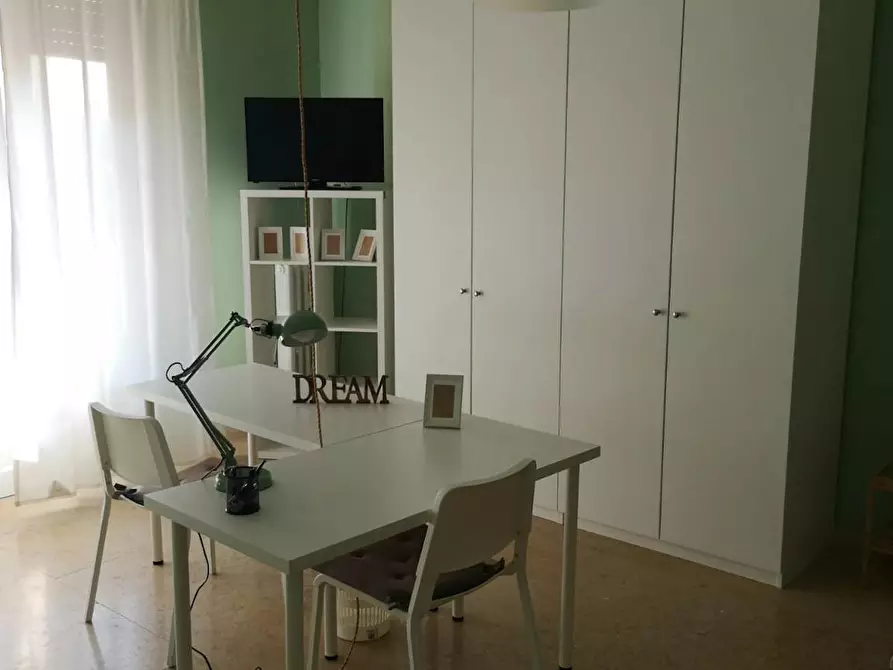 Immagine 6 di Camera condivisa in affitto  in Via Valdichiana a Firenze