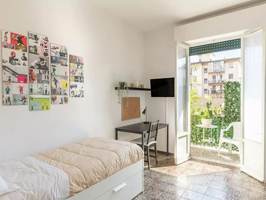 Immagine 1 di Camera in affitto  in Via Luigi Michelazzi a Firenze
