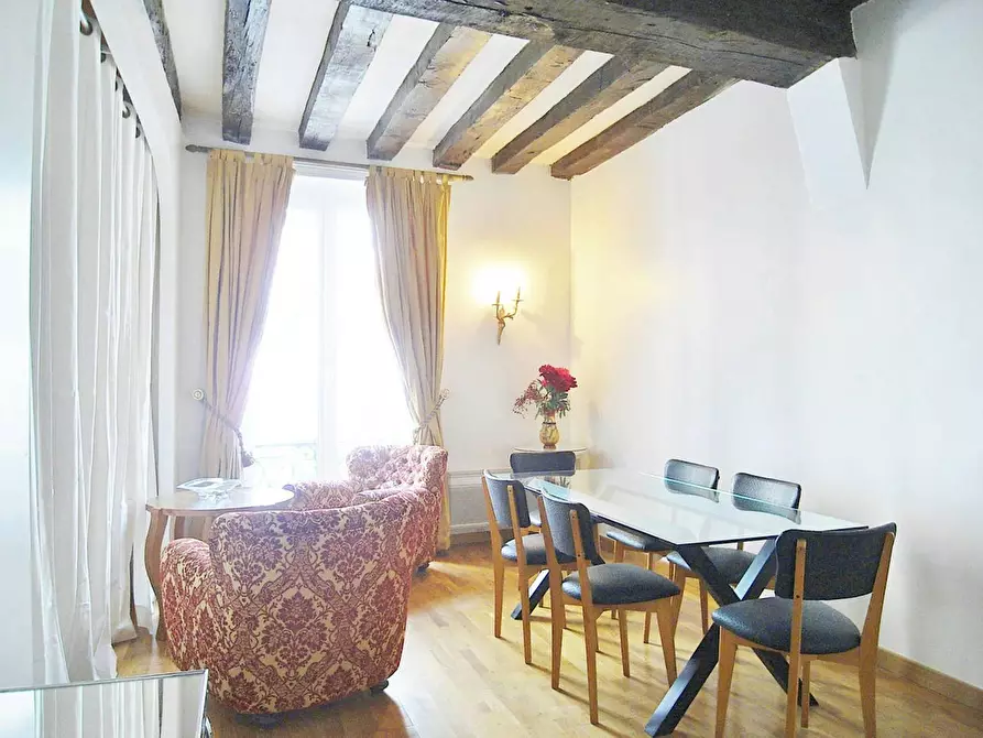 Immagine 2 di Appartamento in affitto  in Rue Montmartre a Paris