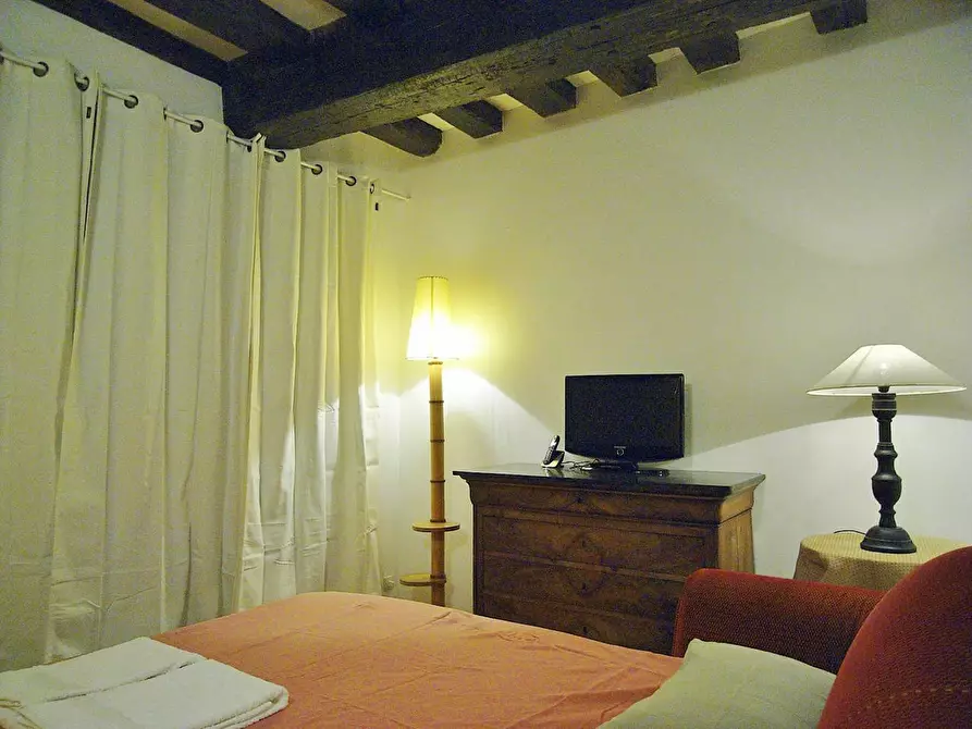 Immagine 6 di Appartamento in affitto  in Rue Montmartre a Paris