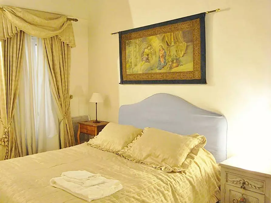 Immagine 8 di Appartamento in affitto  in Rue Montmartre a Paris