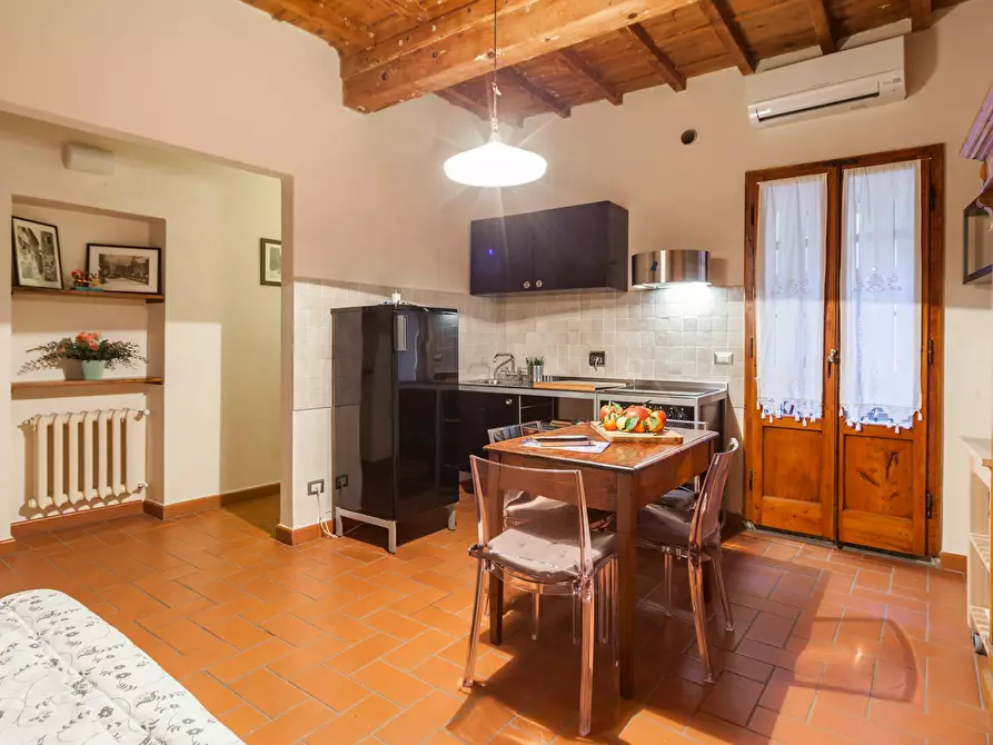 Immagine 7 di Appartamento in affitto  in Via Dante Alighieri a Firenze