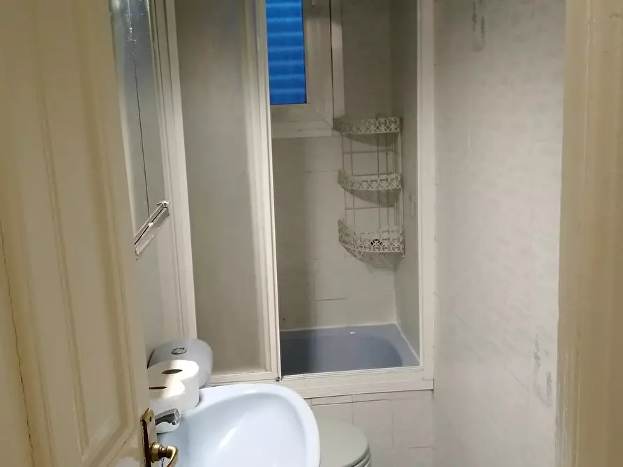 Immagine 8 di Camera in affitto  in Calle de Torrecilla del Leal a Madrid