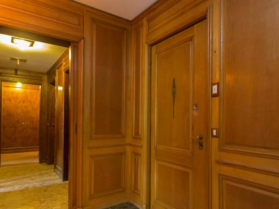 Immagine 10 di Camera in affitto  in Via Giovanni Segantini a Milano