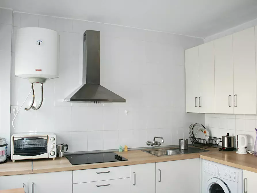 Immagine 7 di Camera in affitto  in Calle Alhondiga a Sevilla