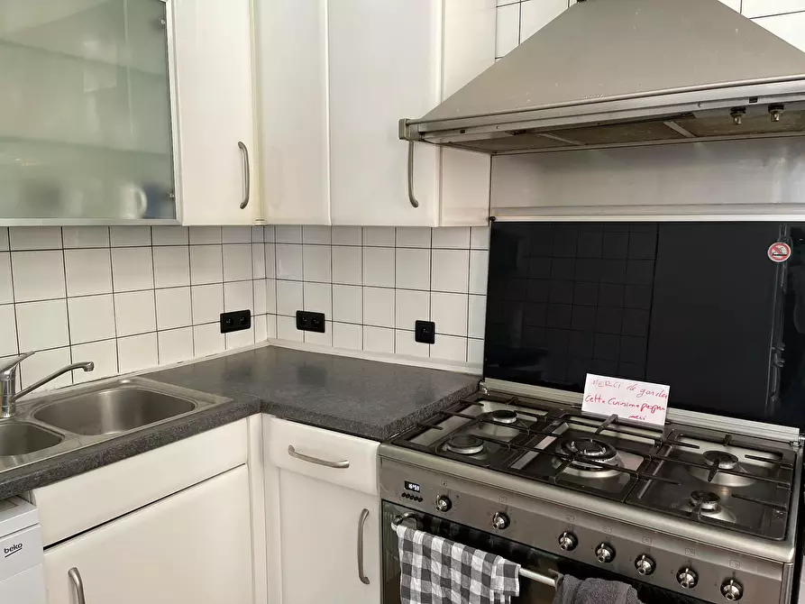 Immagine 8 di Camera in affitto  in Rue Jenatzy a Schaerbeek