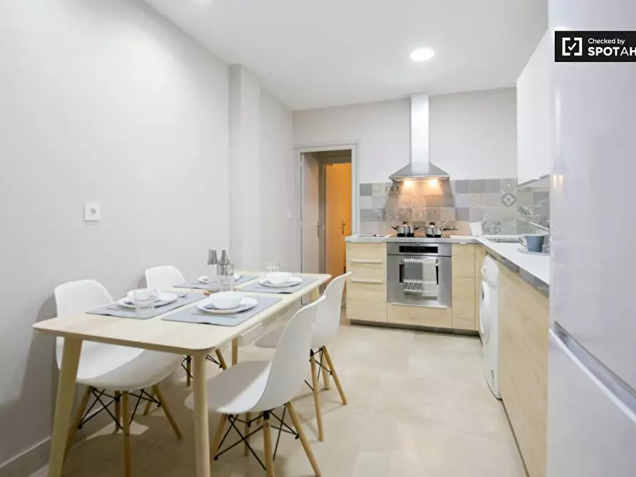 Immagine 7 di Camera in affitto  in Madariaga Etorbidea a Bilbao