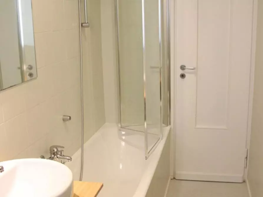 Immagine 10 di Camera in affitto  in Via dei Biancospini a Milano