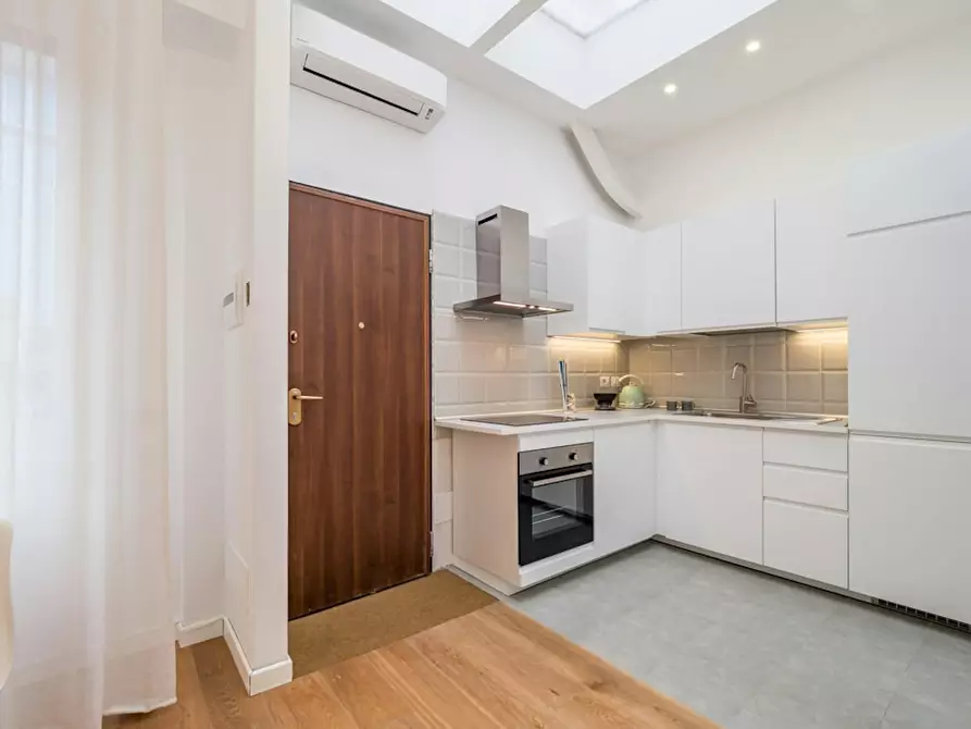 Immagine 8 di Appartamento in affitto  in Via Accademia a Milano