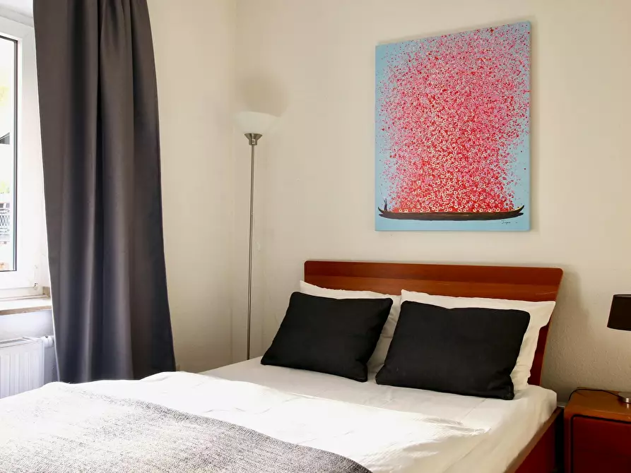 Immagine 2 di Appartamento in affitto  in Roonstraße a Köln