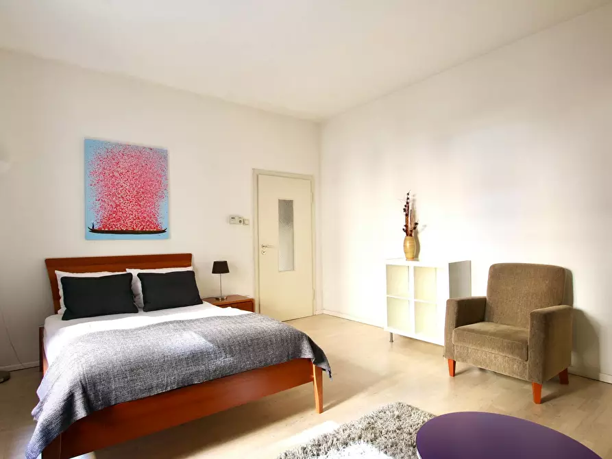 Immagine 4 di Appartamento in affitto  in Roonstraße a Köln
