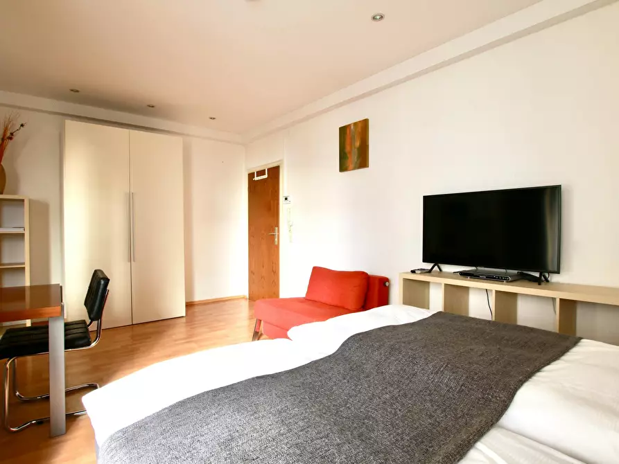 Immagine 2 di Appartamento in affitto  in Roonstraße a Köln