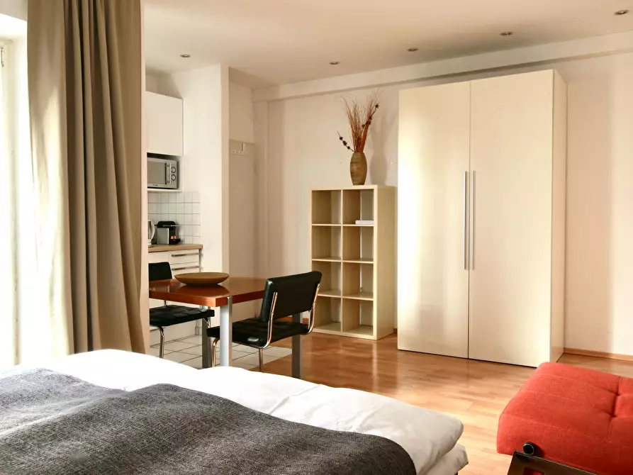 Immagine 10 di Appartamento in affitto  in Roonstraße a Köln