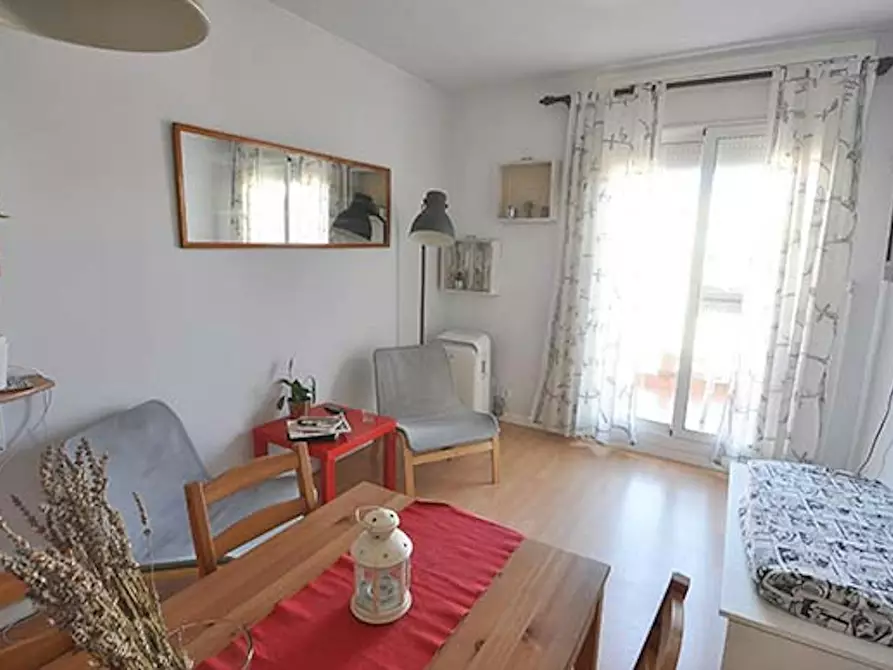 Immagine 9 di Camera in affitto  in Carrer de Sicília a Barcelona