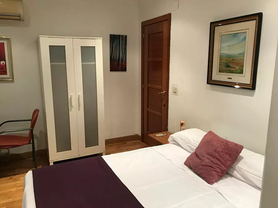 Immagine 4 di Camera in affitto  in Avenida de los Toreros a Madrid