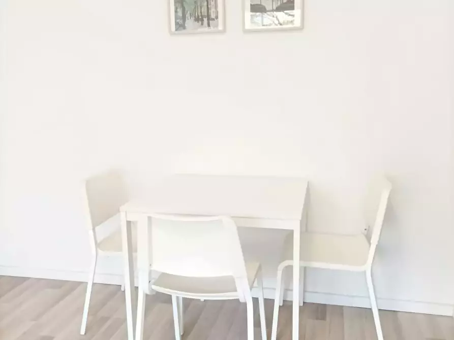Immagine 10 di Appartamento in affitto  in Wilhelmshavener Straße a Berlin
