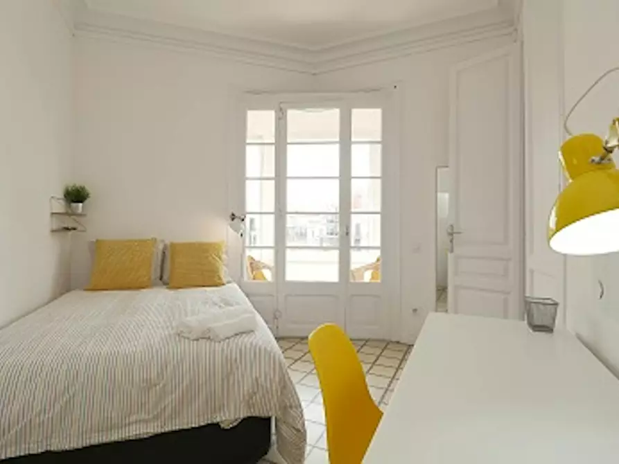 Immagine 2 di Camera in affitto  in Gran Via de les Corts Catalanes a Barcelona